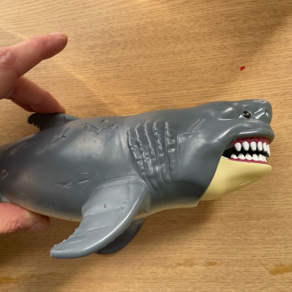 Shark lot - Picture 4 of 5